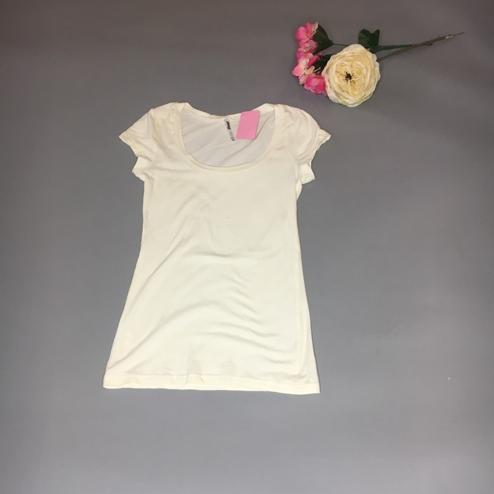 NWT DNA Sport ivory scoop - Size Medium